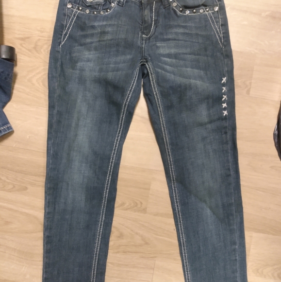 Nwot *L.A. IDOL size 1 BLINGED OUT DESIGNER CAPRI - Picture 3 of 4